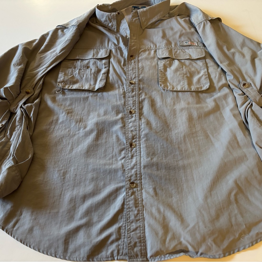 Bass Pro Shops Men's Light Gray Button Down Shirt